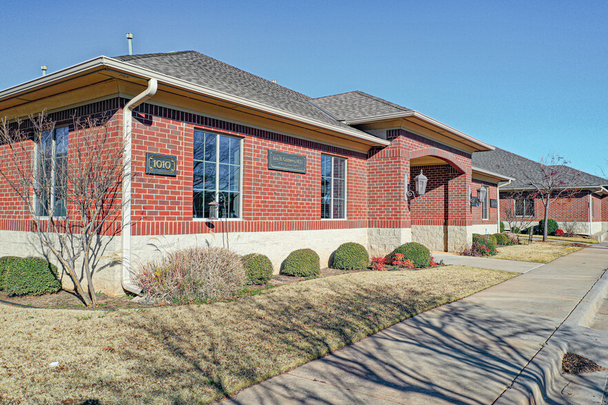 1010 24th Ave NW, Norman, OK à louer - Photo de l’immeuble – Image 2 sur 5