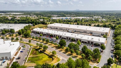 2520 Whitehall Park Dr, Charlotte, NC à louer Aérien– Image 1 sur 2