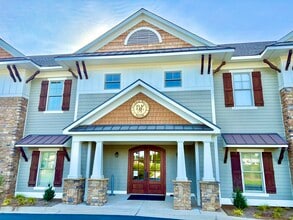 1129 Lake Oconee Pky, Eatonton, GA à louer Photo intérieure– Image 2 sur 24