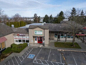 10601-10607 NE 68th St, Kirkland, WA à louer Photo intérieure– Image 1 sur 7