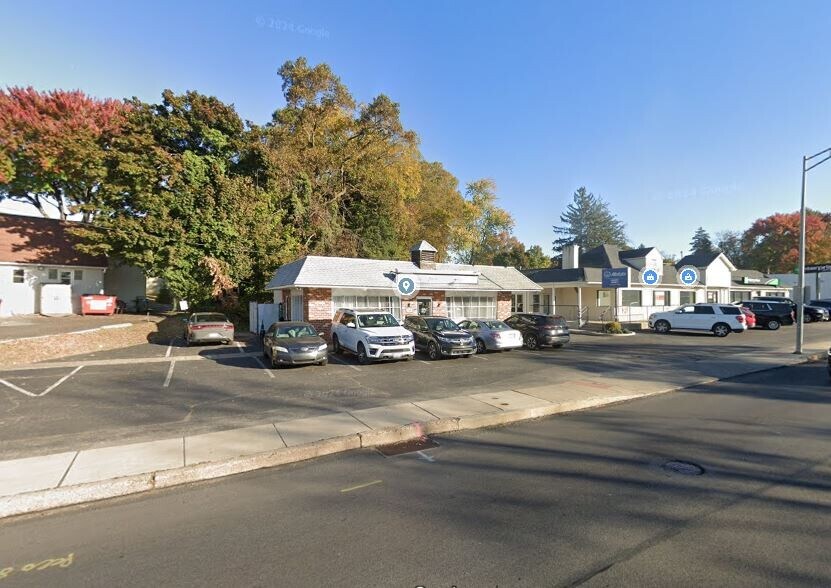 444 Baltimore Pike, Springfield Township, PA à louer - Photo de l’immeuble – Image 1 sur 2