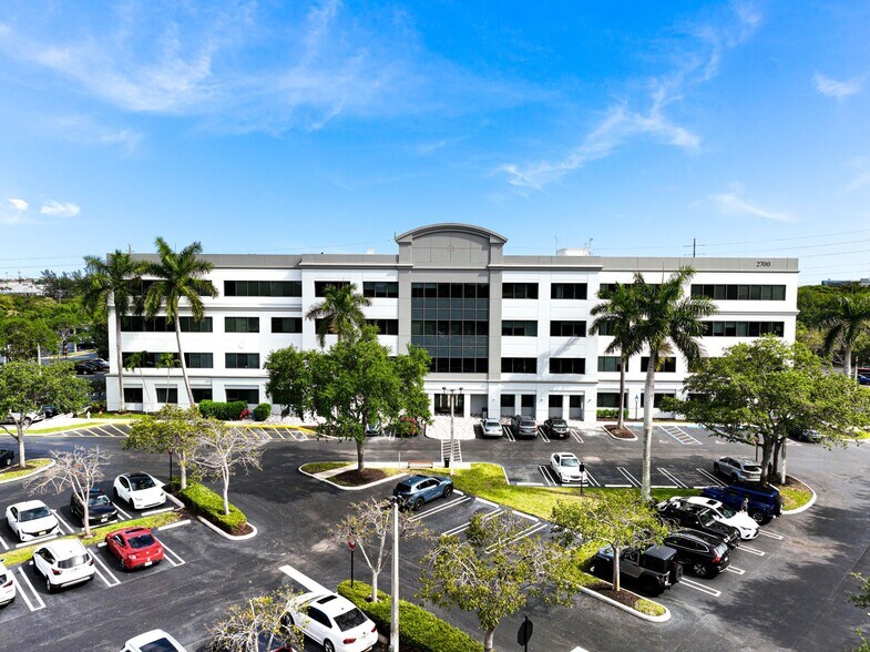 2650 N Military Trl, Boca Raton, FL à louer - Photo de l’immeuble – Image 3 sur 4
