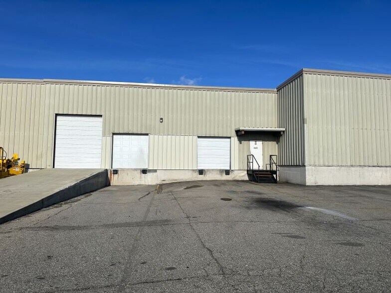 1061 Skillman Dr, Cincinnati, OH à louer - Photo de l’immeuble – Image 2 sur 11