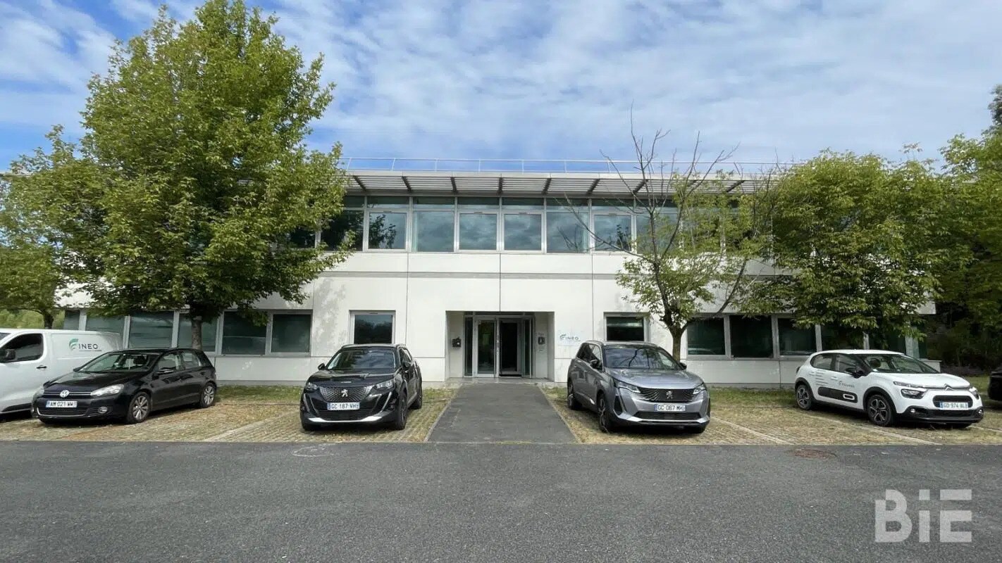 Bureau dans Pessac à louer Photo de l’immeuble– Image 1 sur 5