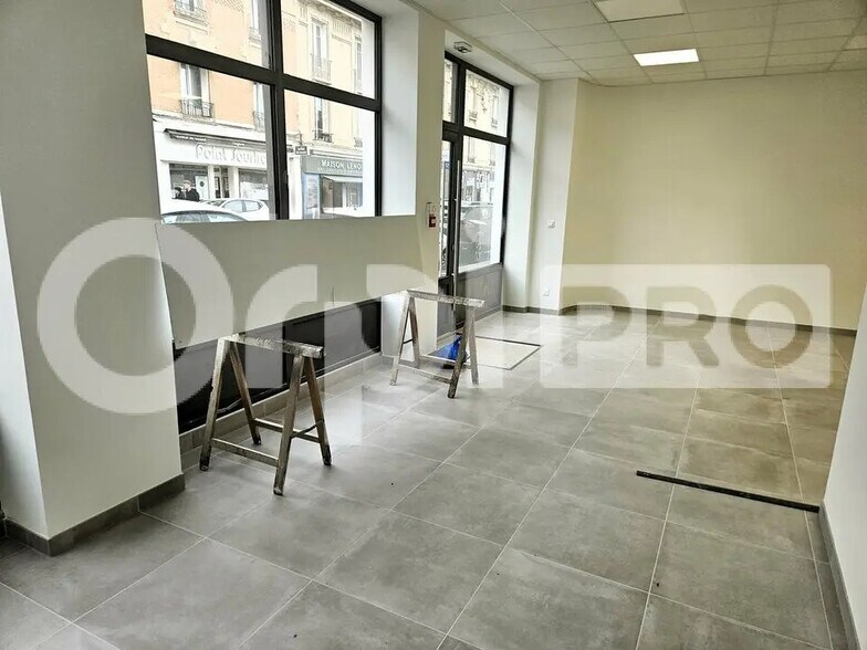 Local commercial dans Soissons à louer - Photo de l’immeuble – Image 2 sur 5