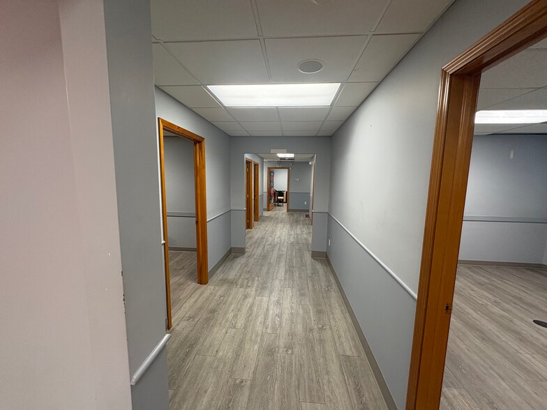 166 Washington Ave, Batavia, NY à louer - Photo de l’immeuble – Image 2 sur 9