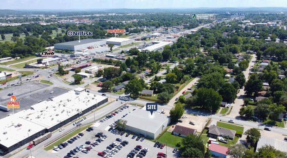 1010 Backus Ave, Springdale, AR à louer - Photo de l’immeuble – Image 3 sur 7