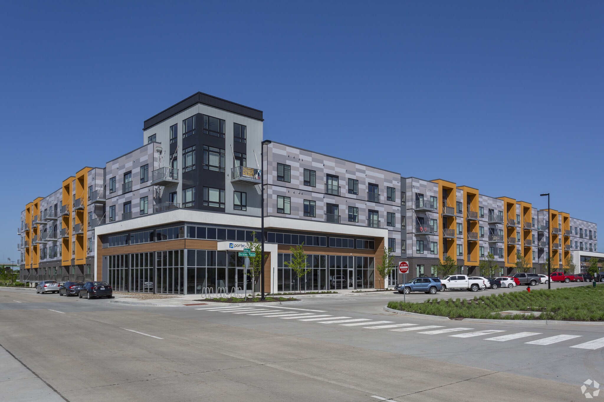 1000 Berkley Pky, Kansas City, MO à vendre Photo principale– Image 1 sur 69