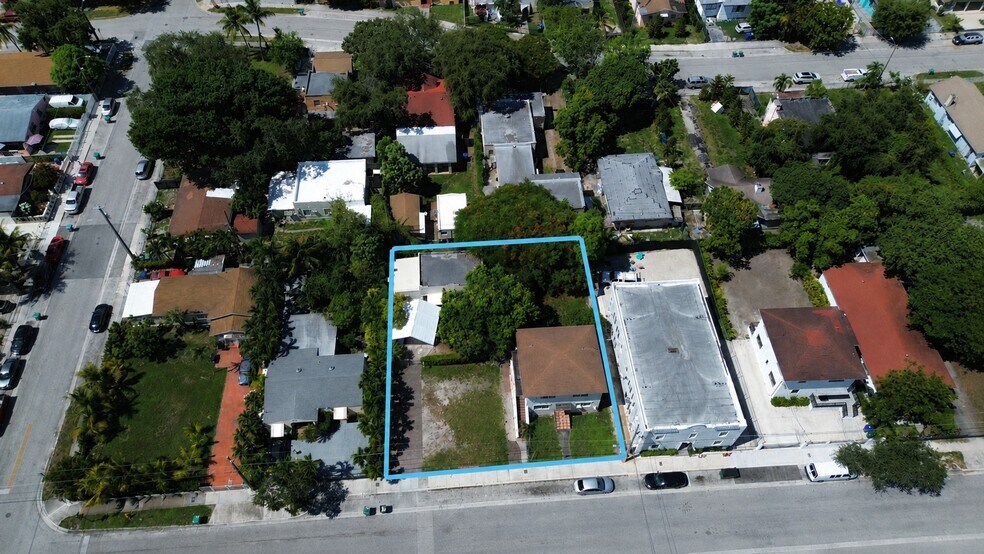 255 NW 32nd St, Miami, FL à vendre - Photo de l’immeuble – Image 2 sur 14