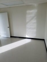 170 N Arrowhead Ave, Rialto, CA à louer Photo intérieure– Image 1 sur 10