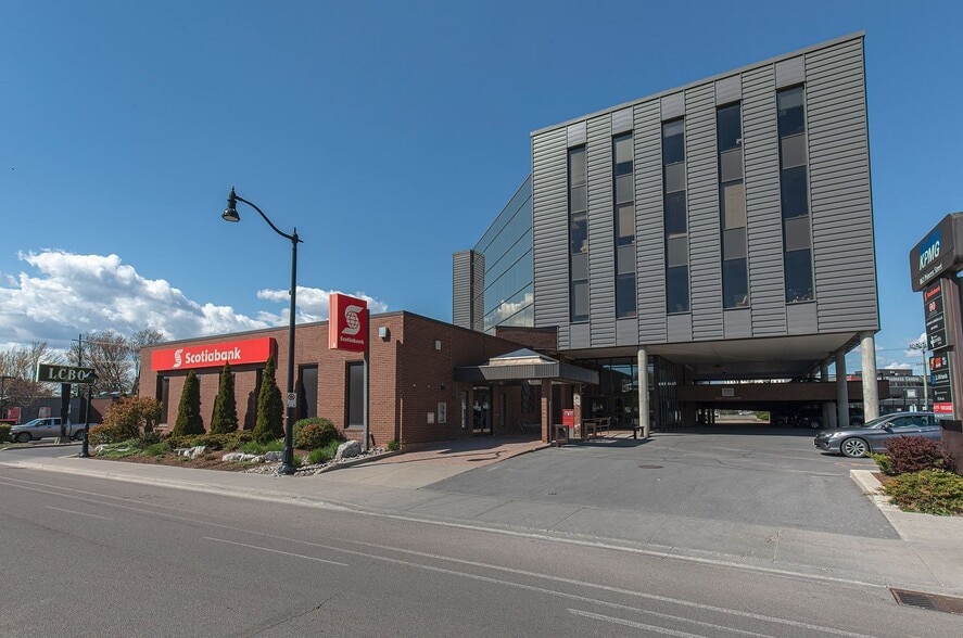 863 Princess St, Kingston, ON à louer - Photo de l’immeuble – Image 2 sur 6