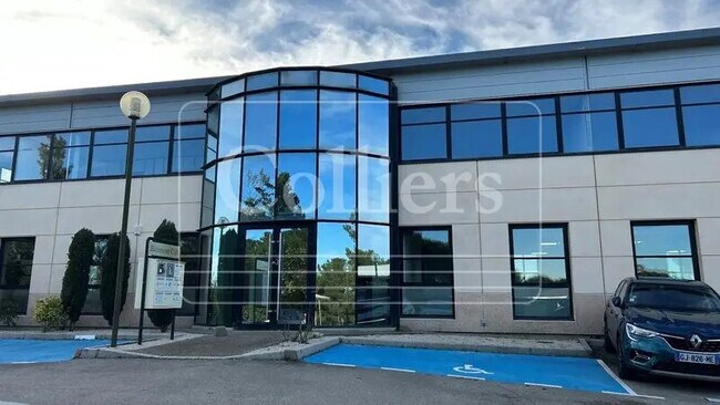 Plus de détails pour Bureau à vendre