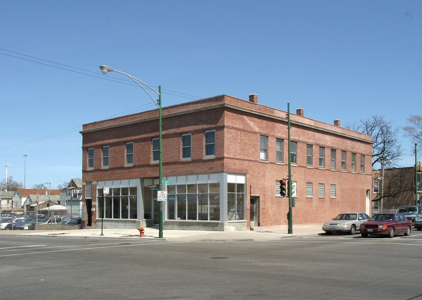 8657 S Commercial Ave, Chicago, IL à vendre - Photo de l’immeuble – Image 2 sur 5