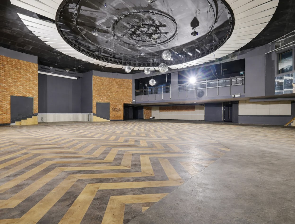 125-127 High St, Watford à louer Photo intérieure– Image 1 sur 4