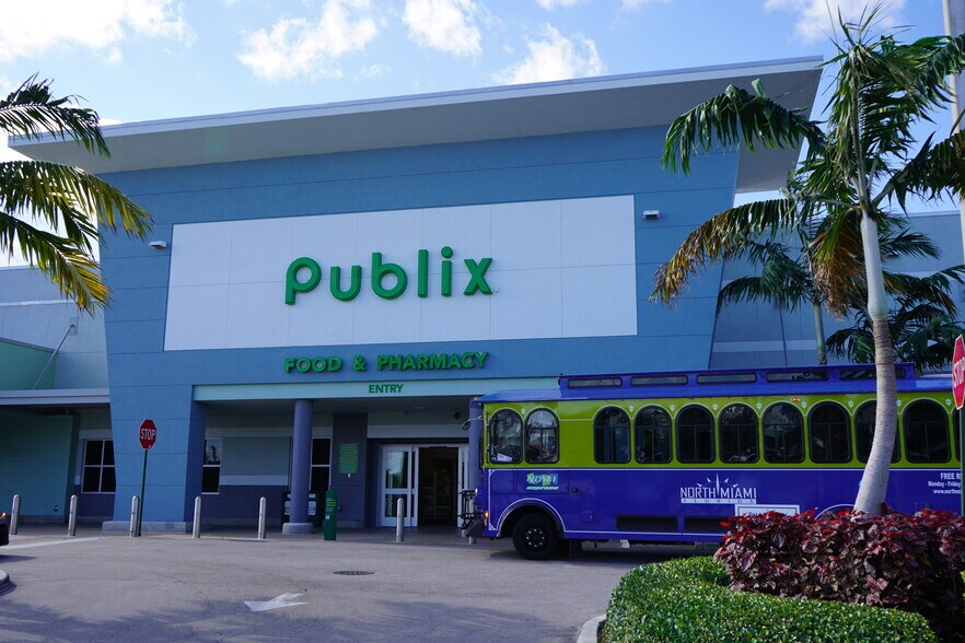 12760-12890 Biscayne Blvd, North Miami, FL à louer - Photo de l’immeuble – Image 1 sur 9