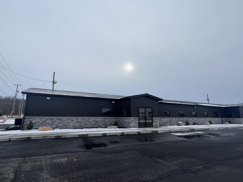 14501 W Commerce Rd, Daleville, IN à louer - Photo de l’immeuble – Image 3 sur 32