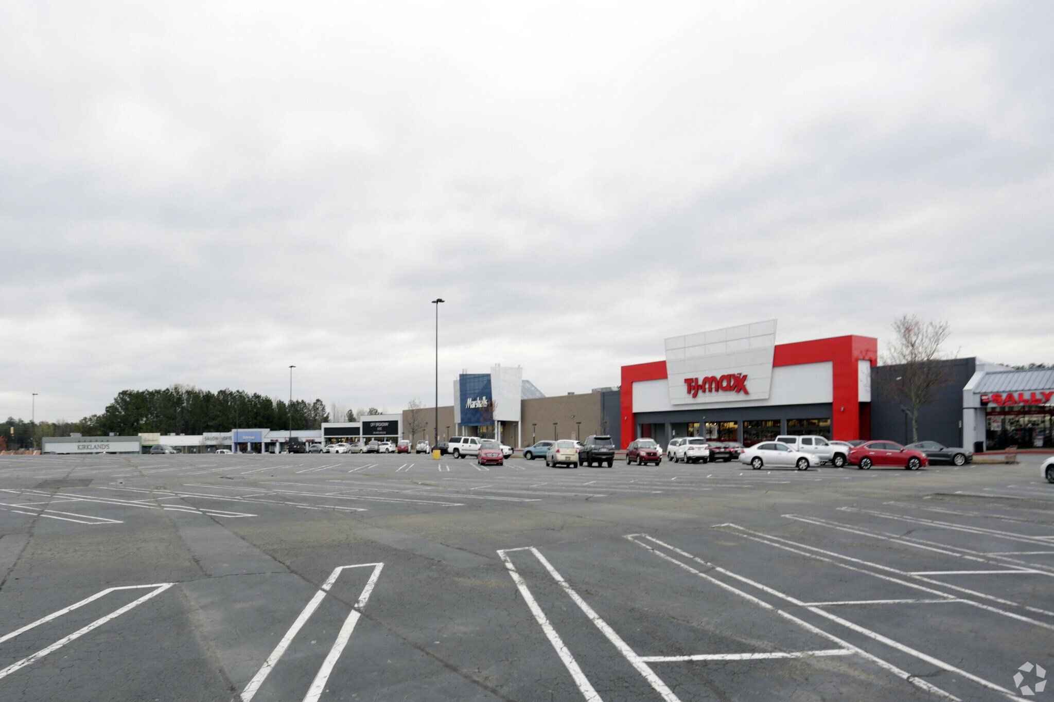 425 Barrett Pky, Kennesaw, GA à louer Photo principale– Image 1 sur 16