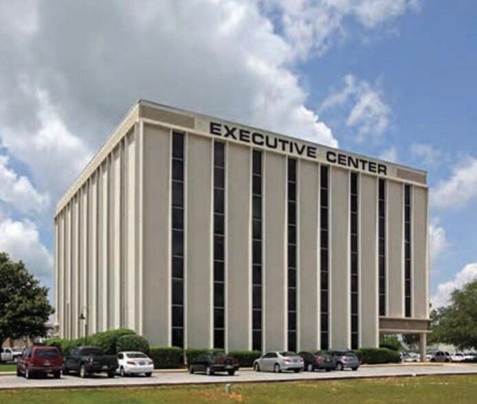 900 Western America Cir, Mobile, AL à louer - Photo de l’immeuble – Image 1 sur 11