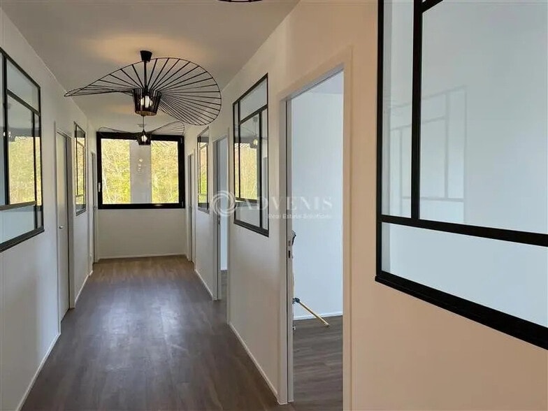 Bureau dans Jouy-en-Josas à louer - Photo intérieure – Image 1 sur 5