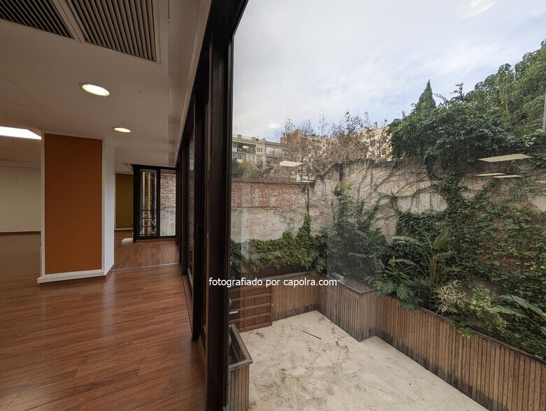 Carrer de València, 231, Barcelone, Barcelona à louer - Photo de l’immeuble – Image 3 sur 29