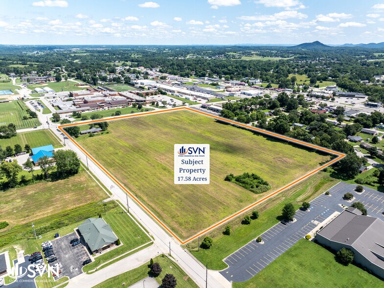 200 Glades Rd, Berea, KY à vendre - Photo de l’immeuble – Image 3 sur 7