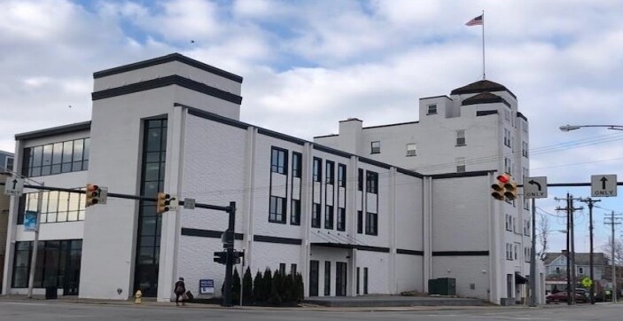 4557 Montgomery Rd, Cincinnati, OH à louer Photo de l’immeuble– Image 1 sur 2