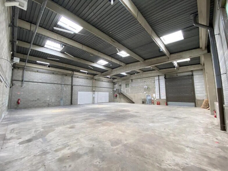 Industriel/Logistique dans Palaiseau à louer - Photo de l’immeuble – Image 3 sur 13