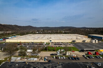 2250 Roswell Dr, Pittsburgh, PA - VUE AÉRIENNE  vue de carte - Image1
