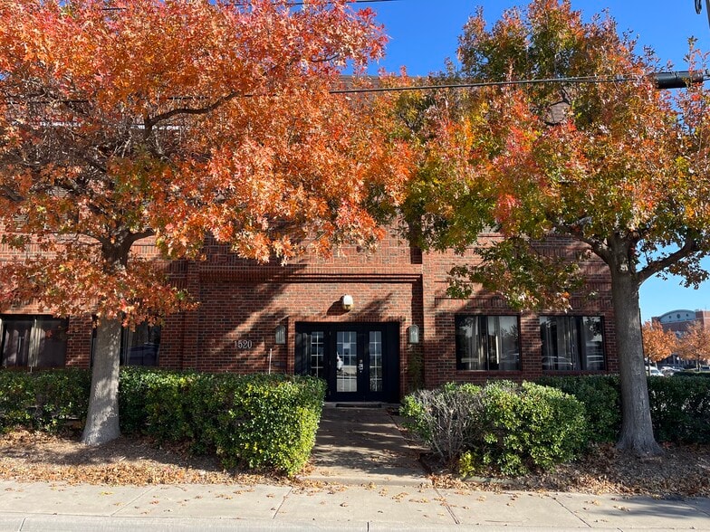 1520 G Avenue, Plano, TX à vendre - Photo principale – Image 1 sur 5