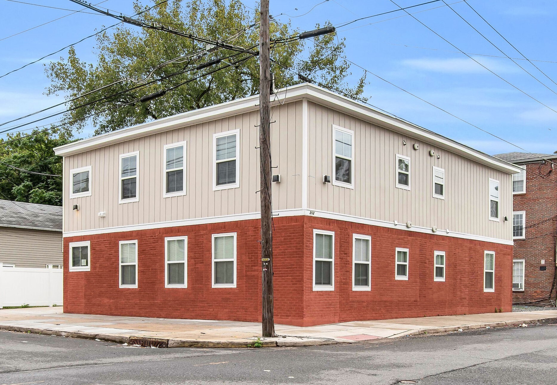 202 Foundry St, Florence, NJ à vendre Photo de l’immeuble– Image 1 sur 11