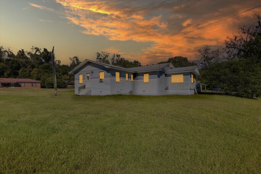 327 S Adams St, Quincy, FL à vendre - Photo de l’immeuble – Image 3 sur 29