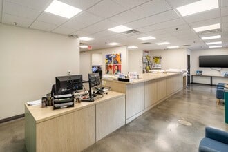 1734-1746 S Sepulveda Blvd, Los Angeles, CA à louer Photo intérieure– Image 2 sur 18