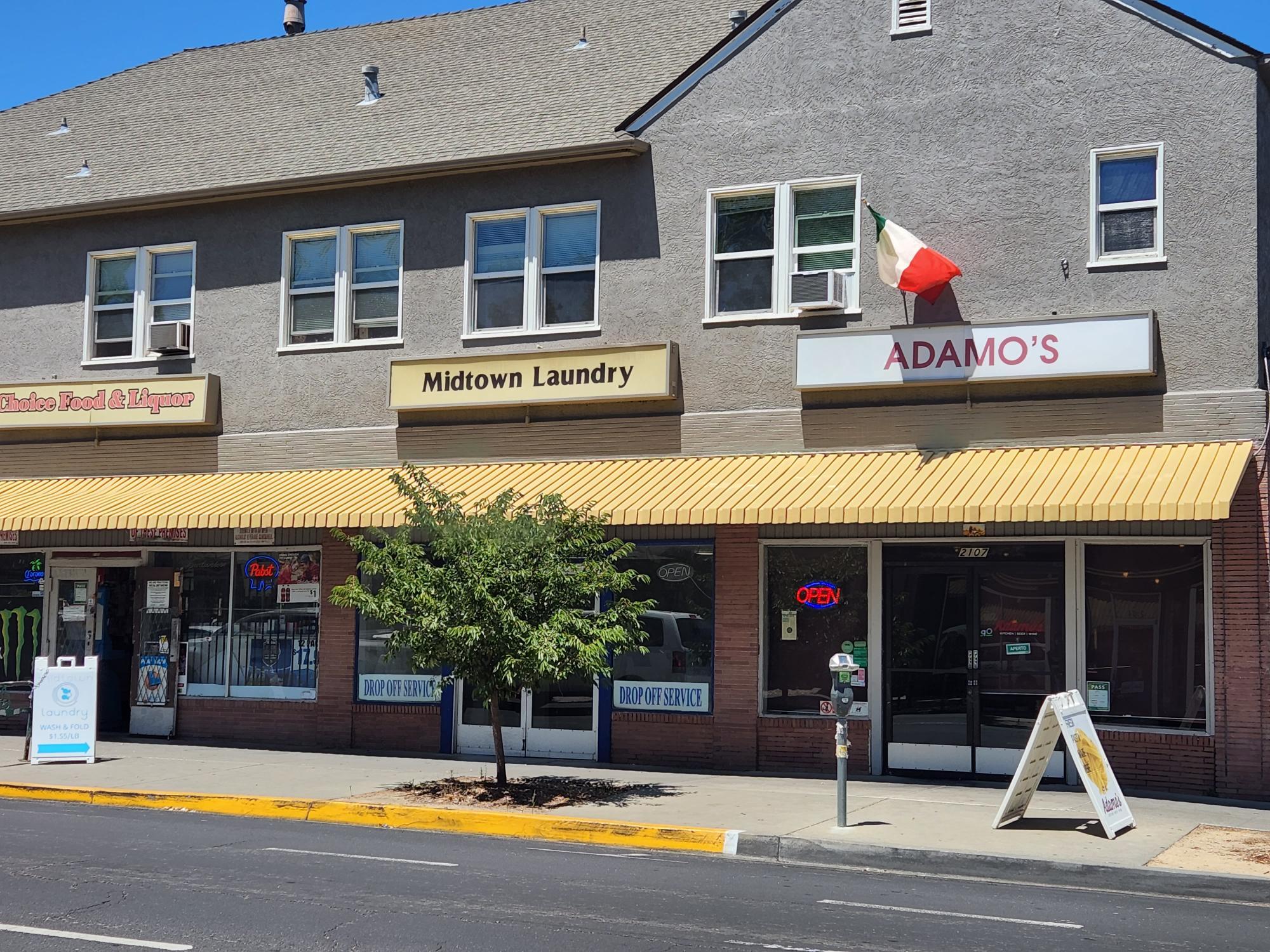 2101-2107 P St, Sacramento, CA à louer Photo principale– Image 1 sur 3