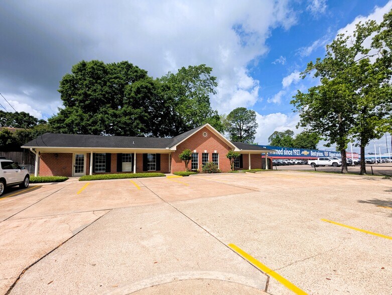 3635 Eastex Fwy, Beaumont, TX à vendre - Photo de l’immeuble – Image 3 sur 41