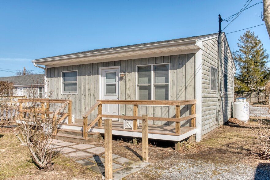 57 Kirk Ave, Montauk, NY à vendre - Photo de l’immeuble – Image 2 sur 5