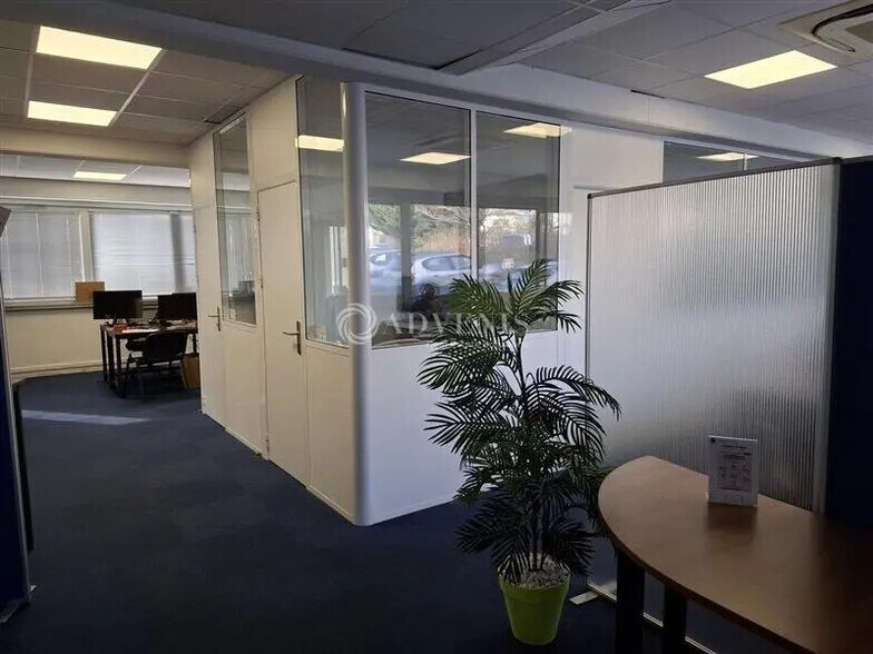 Bureau dans Vandoeuvre-les-Nancy à louer - Photo de l’immeuble – Image 2 sur 12