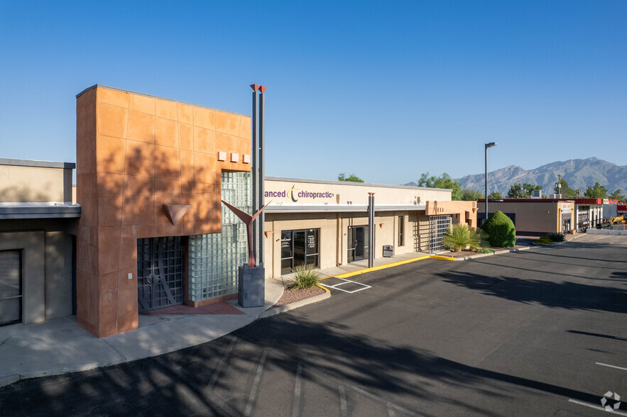 1605 N Wilmot Rd, Tucson, AZ à louer - Photo de l’immeuble – Image 3 sur 18