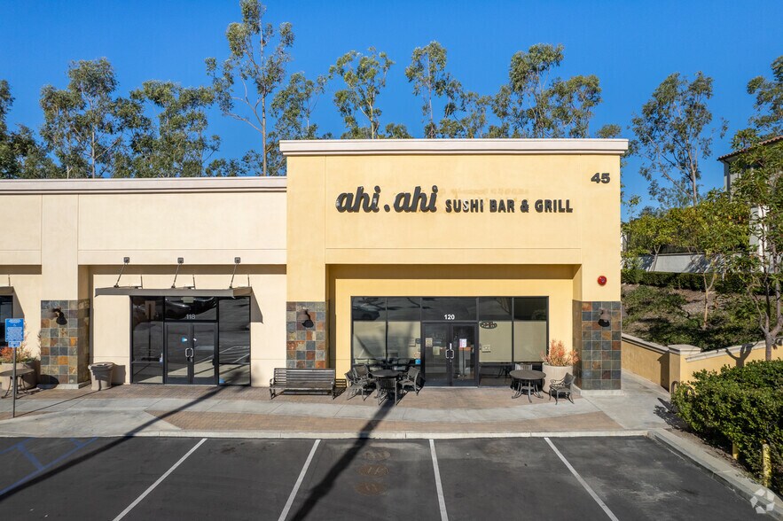 45 Auto Center Dr, Lake Forest, CA à vendre - Photo de l’immeuble – Image 3 sur 9