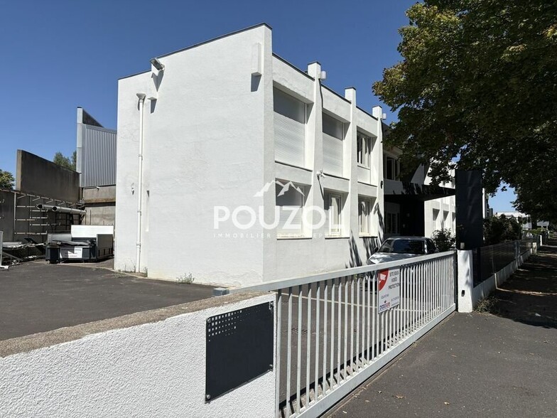 13 Rue Des Frères Lumière, Clermont-Ferrand à louer - Photo de l’immeuble – Image 3 sur 14