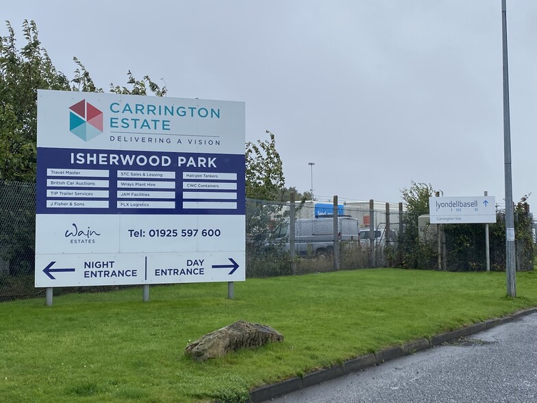 Isherwood Rd, Manchester à louer - Photo principale – Image 1 sur 6