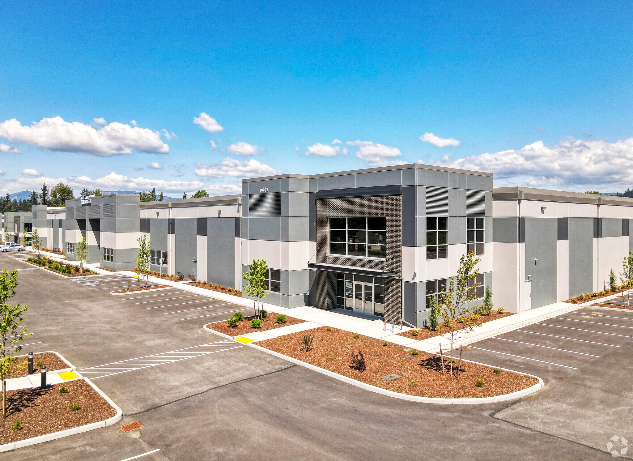 19927 67th Ave NE, Arlington, WA à louer Photo principale– Image 1 sur 10