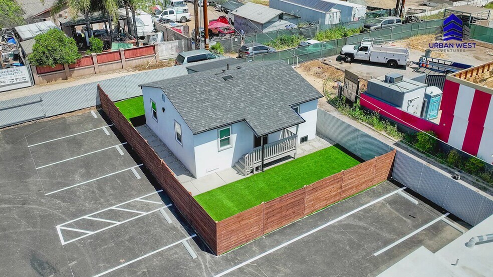 1045 Main St, Ramona, CA à vendre - Vidéo sur l’annonce professionnelle – Image 2 sur 48