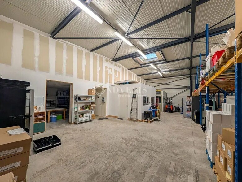 Local d'activités dans Taden à vendre - Photo de l’immeuble – Image 3 sur 10