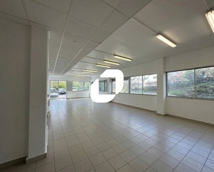 Bureau dans Palaiseau à louer - Photo intérieure – Image 2 sur 10
