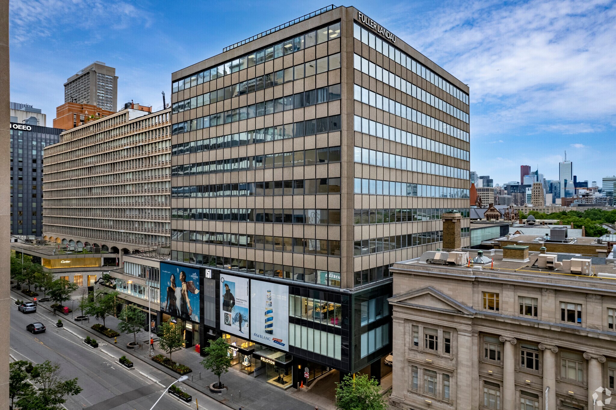 151 Bloor St W, Toronto, ON à louer Photo de l’immeuble– Image 1 sur 5