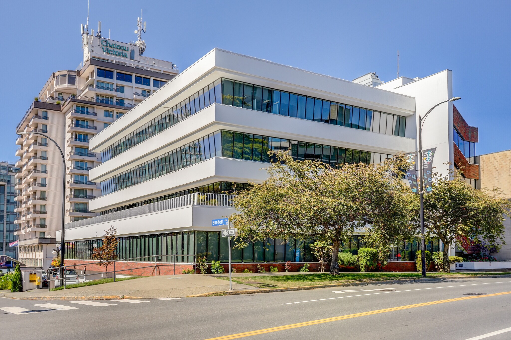 810 Blanshard St, Victoria, BC à louer Photo principale– Image 1 sur 11