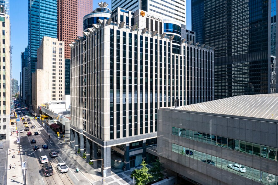 105 Adelaide St W, Toronto, ON à louer - Photo principale – Image 1 sur 5