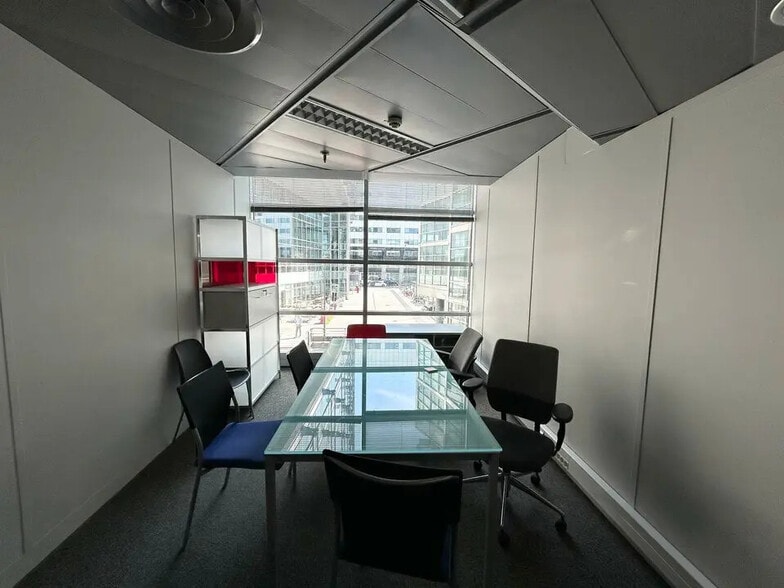 Bureau dans Lille à louer - Photo intérieure – Image 1 sur 5