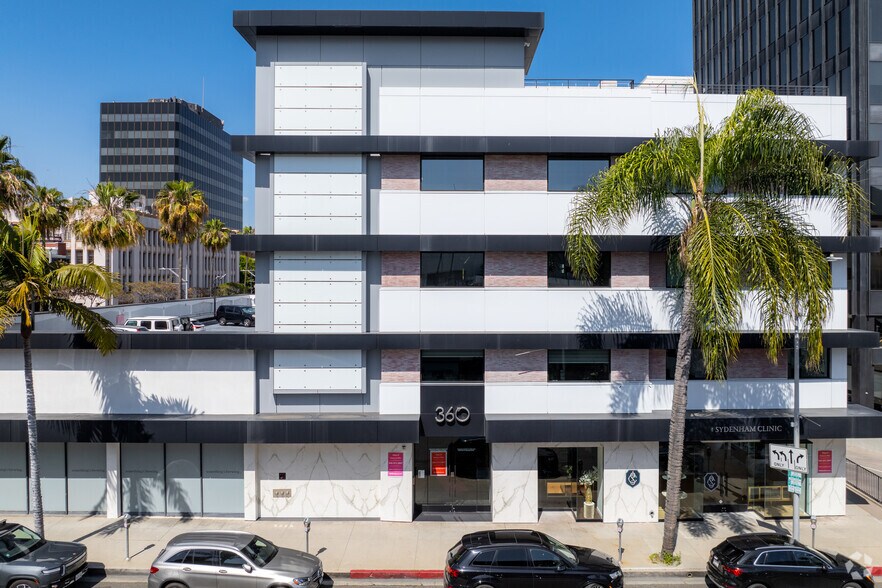 360 N Bedford Dr, Beverly Hills, CA à louer - Photo de l’immeuble – Image 3 sur 18