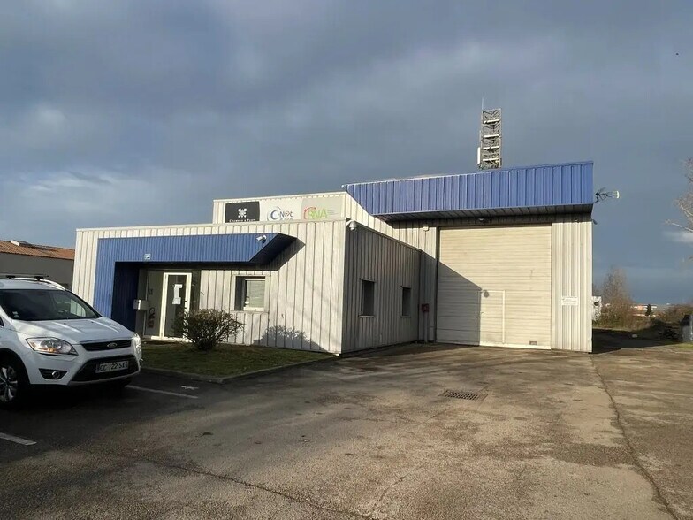 Local d'activités dans Chalon-sur-Saône à vendre - Photo de l’immeuble – Image 3 sur 7